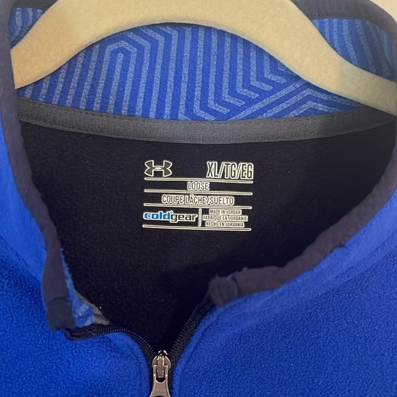 Under Armour 1/4 zip XL - Picture 2 of 6